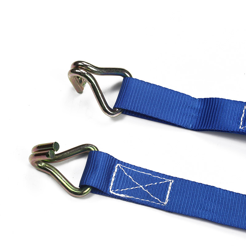 A 2 db-os Ratchet Strap készlet 25 mm-es műanyag tokban
